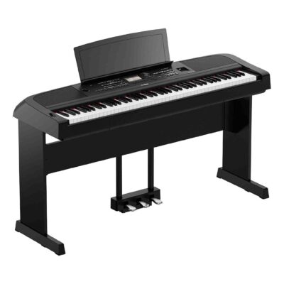 YAMAHA DGX670B