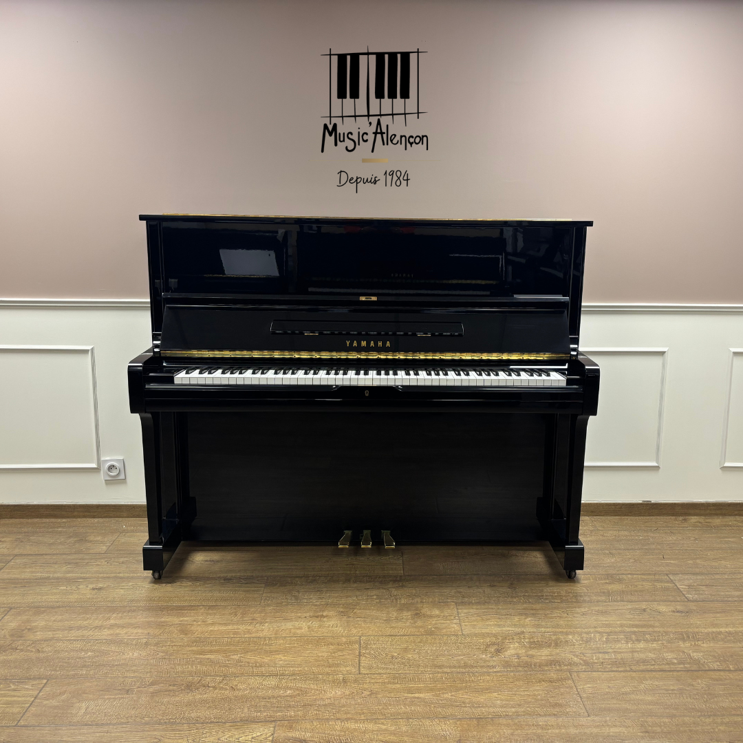 Yamaha U1