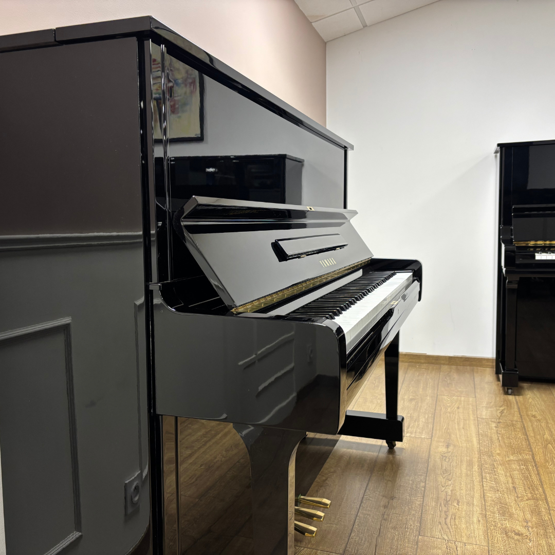 Yamaha U1A – Image 2