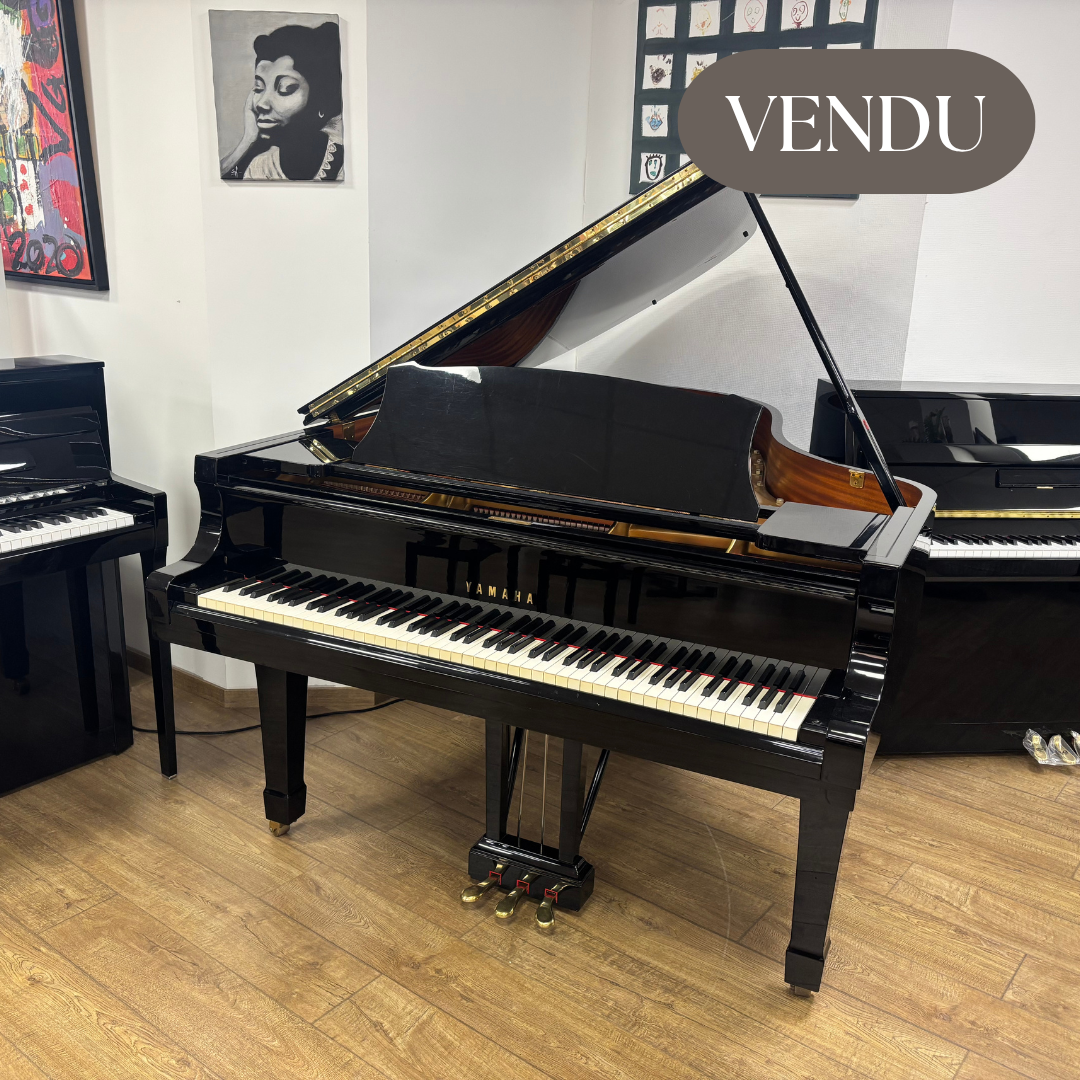 Yamaha S400B