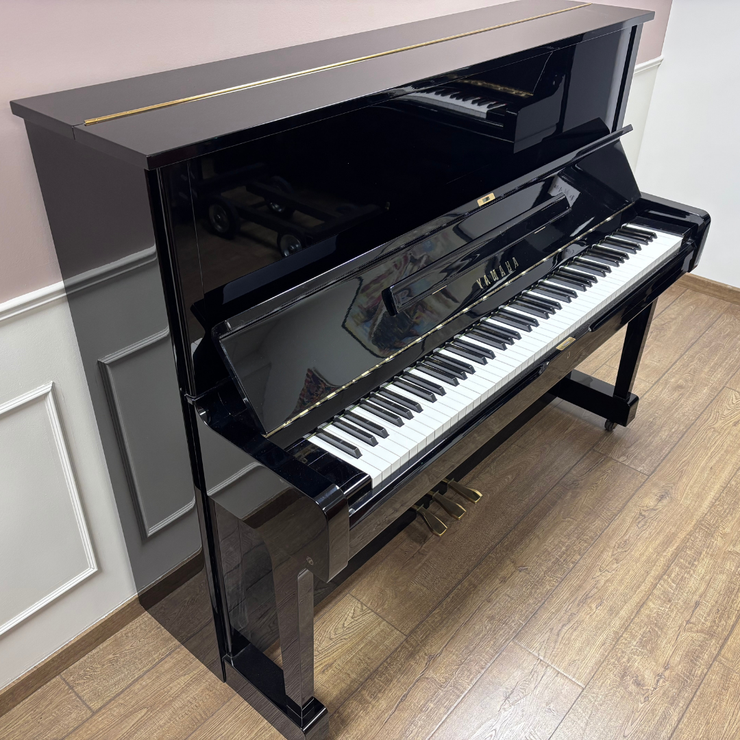 Yamaha U1M – Image 3