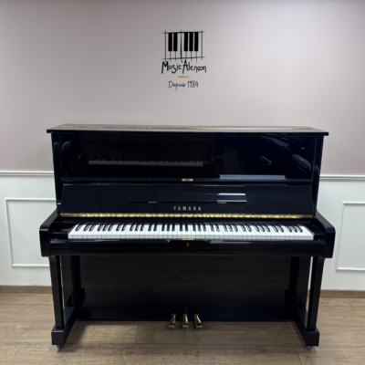 Yamaha U1A