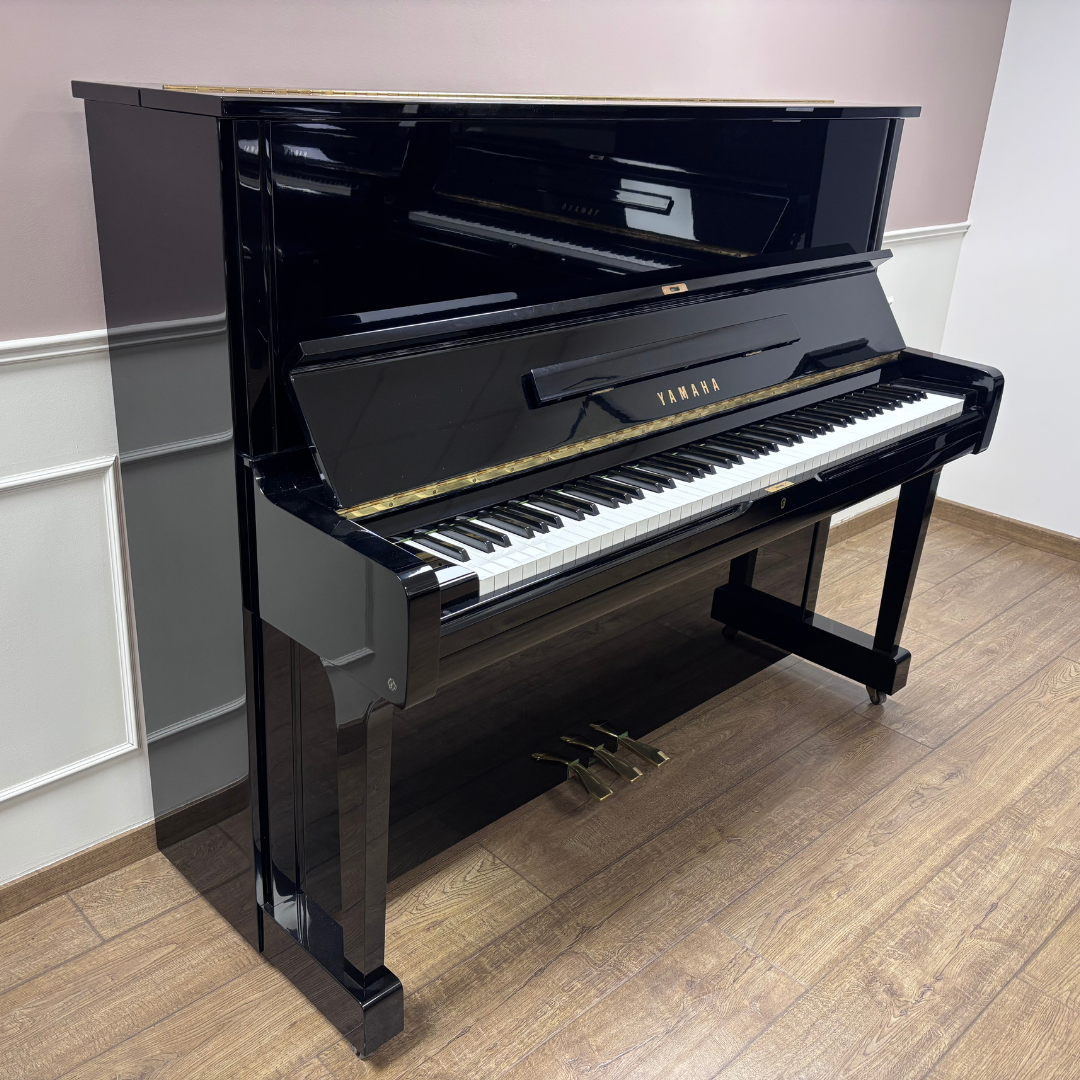 Yamaha U1A – Image 2